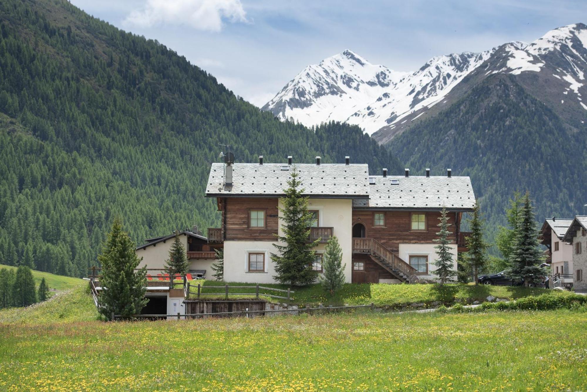 Residence Le Cascate Livigno Exterior foto